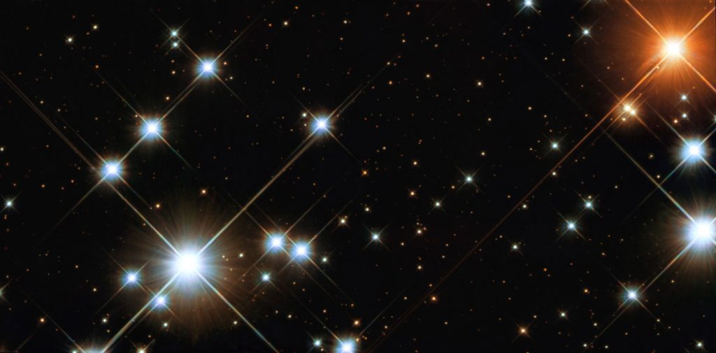 خوشه جعبه جواهر NGC 4755 از دید هابل