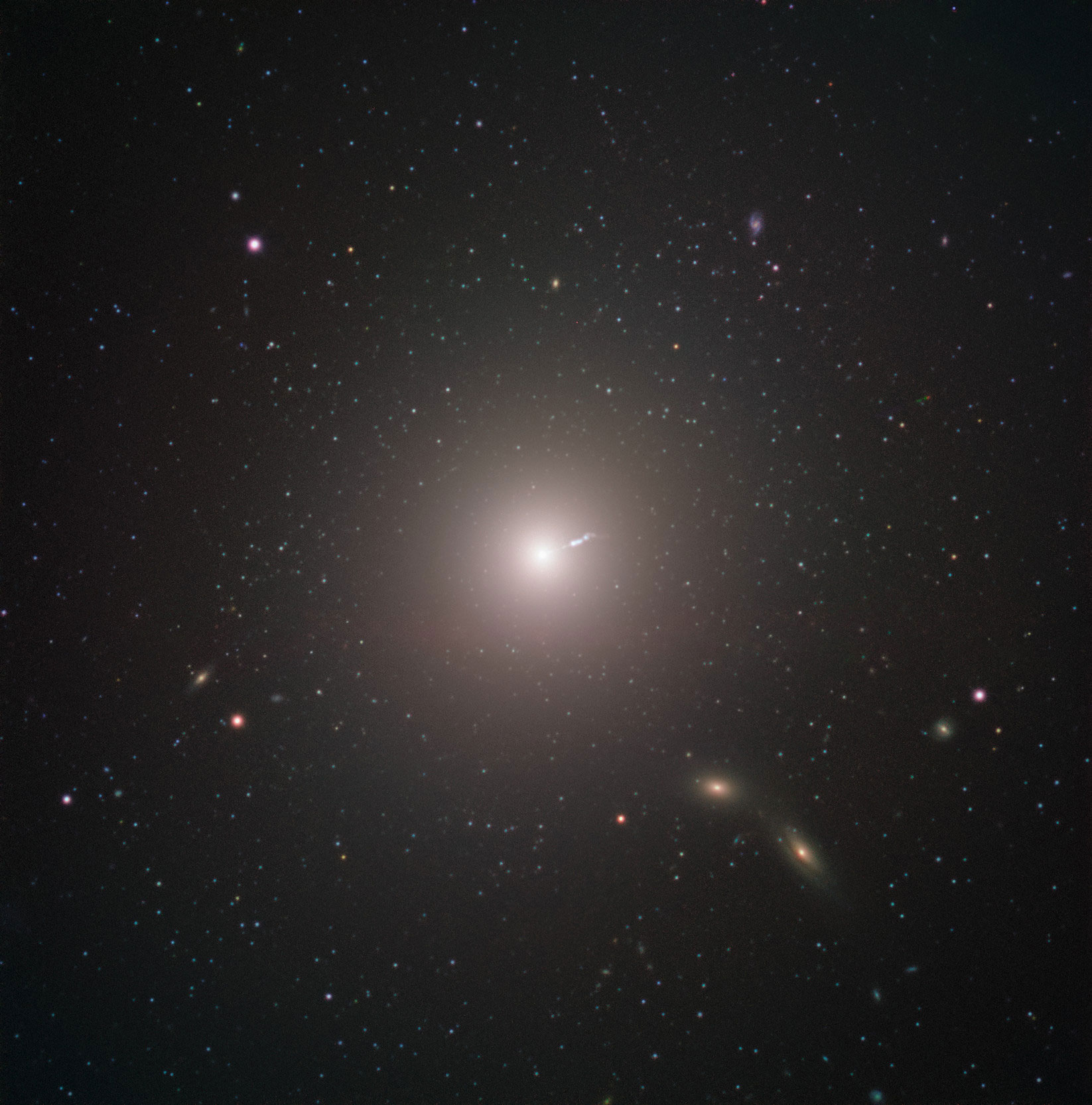 کهکشان بیضوی M87