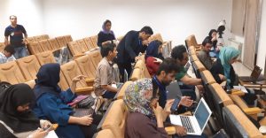 مشغول تمرین در کلاس